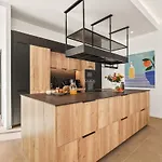 Villa Luxurious