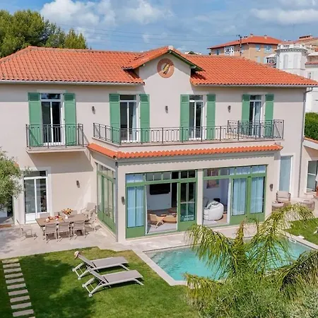 Luxurious Antibes